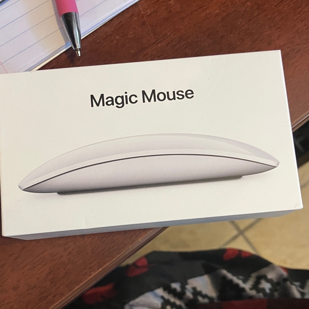Apple Magic Mouse in White